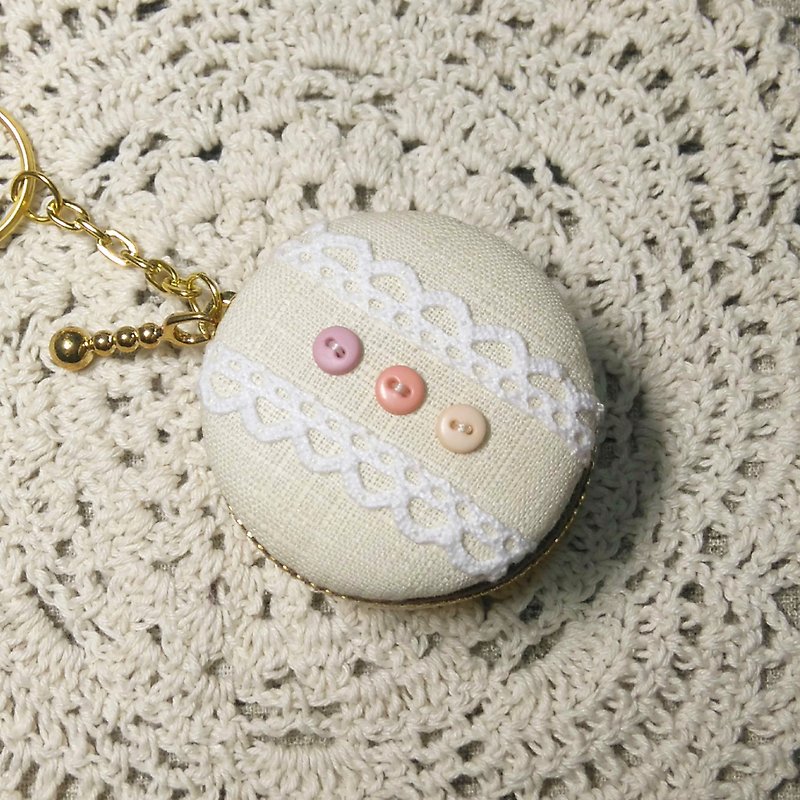 Chomii. Macaron series pendant zipper coin purse jewelry box vanilla chocolate - Charms - Cotton & Hemp White