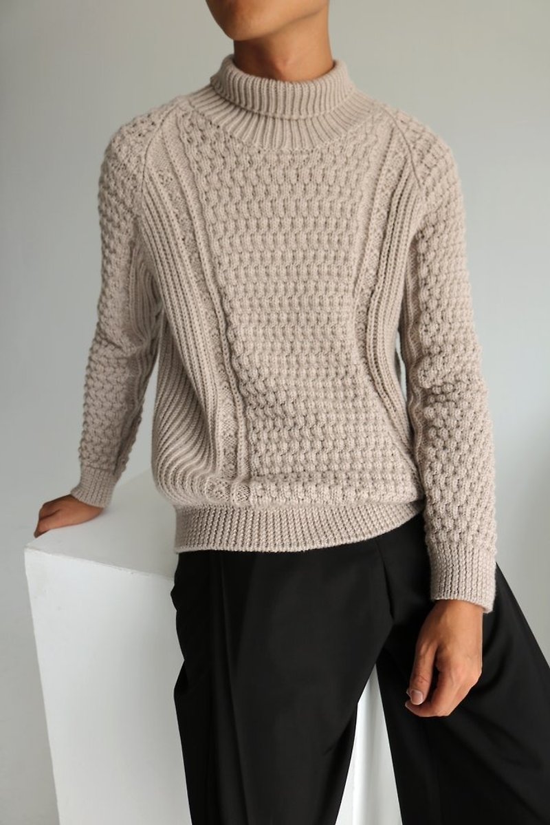 Port Sweater - all hand-made knitted sweaters need to make a month to make other colors - สเวตเตอร์ผู้ชาย - ขนแกะ สีกากี