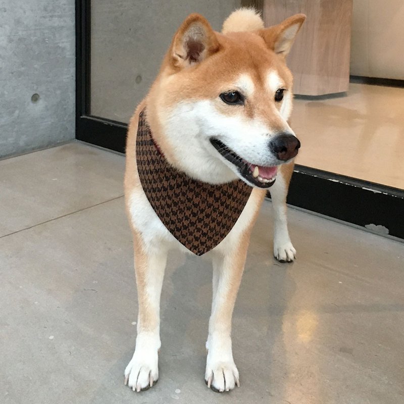Dog exclusive scarf - customized (medium dog) - houndstooth - ปลอกคอ - ผ้าฝ้าย/ผ้าลินิน สีนำ้ตาล
