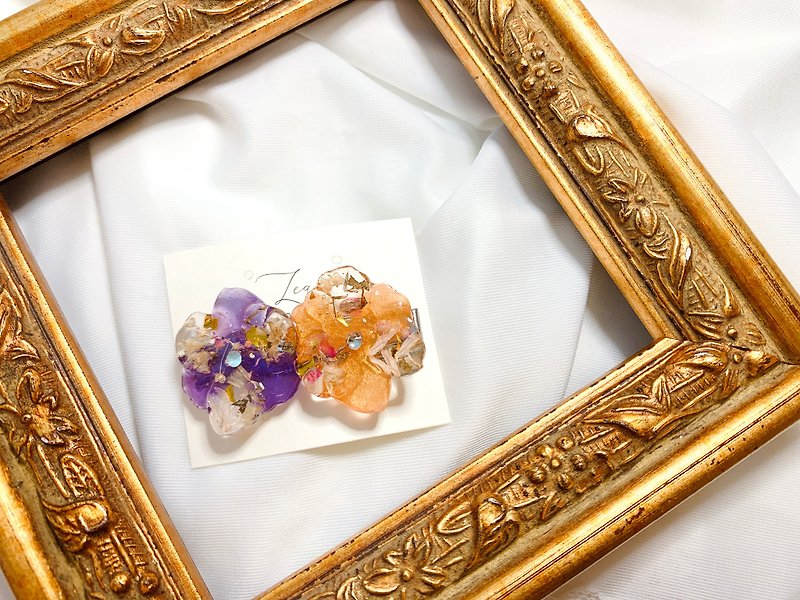 花與愛麗絲/日系乾燥花手作髮夾/紫+橘 - 髮飾 - 樹脂 橘色