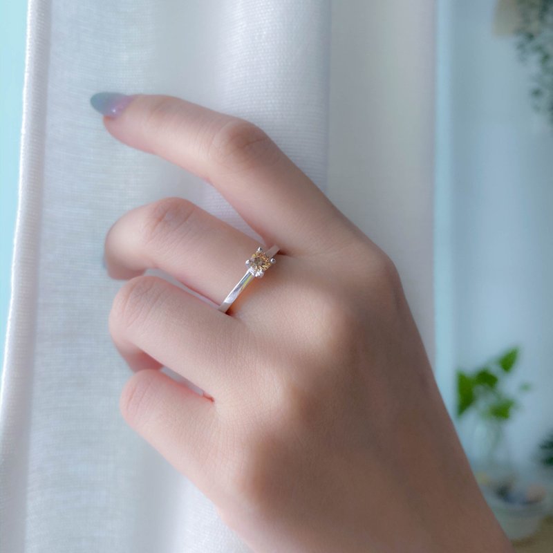 Sterling Silver Love Ring (แหวนหมั้น) - แหวนทั่วไป - เงินแท้ สีเงิน