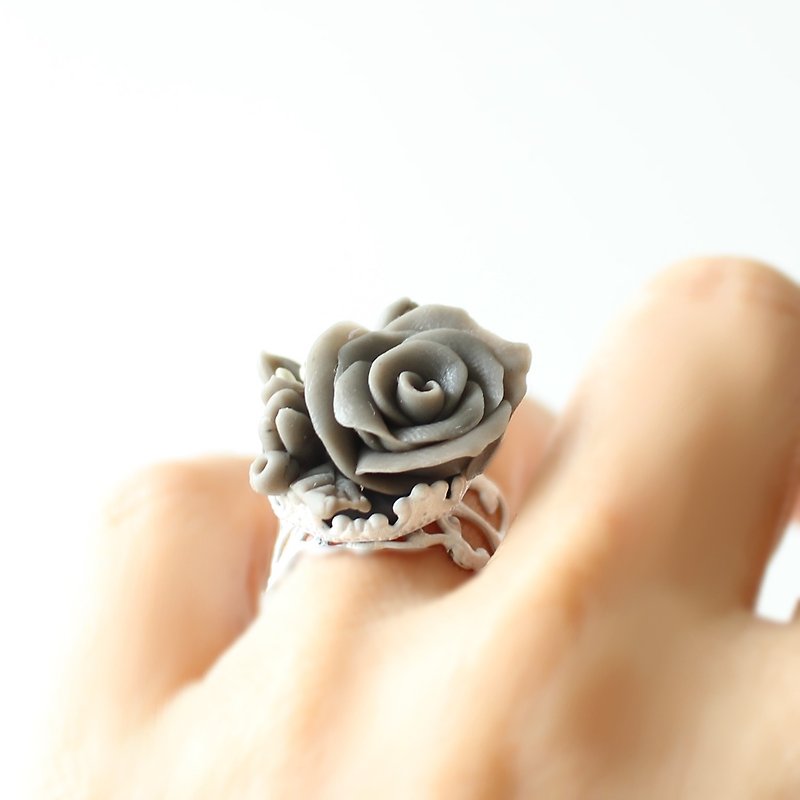 Finger Garden - Grey Rose handmade ring - แหวนทั่วไป - ดินเผา สีเทา