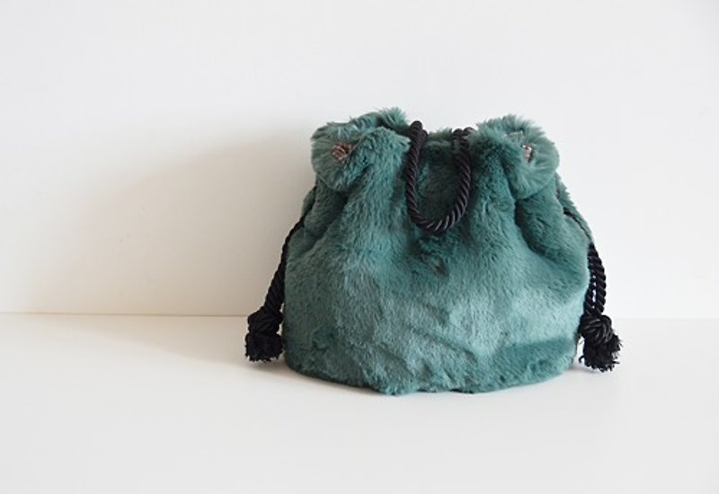 Limited Quantity! 2way Luxury Eco-Fur Marine Bag Antique Green - กระเป๋าถือ - ผ้าฝ้าย/ผ้าลินิน 