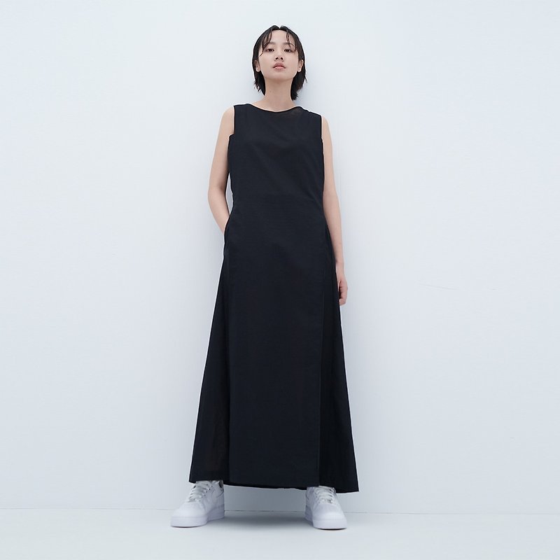 TRAN - One-neck full length dress - ชุดเดรส - ผ้าฝ้าย/ผ้าลินิน สีดำ