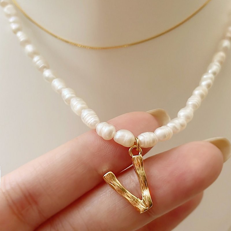 【CReAM】Melanie Natural Shaped Freshwater Pearl Irregular Alphabet Necklace Plated with 18K Gold - Necklaces - Other Materials 