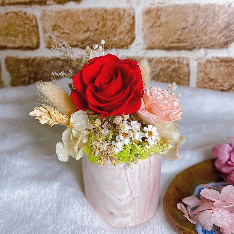 dry flower pot rose flower pot immortal flower home decoration red rose - ช่อดอกไม้แห้ง - พืช/ดอกไม้ สีเหลือง
