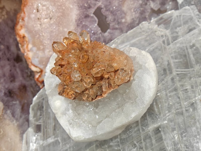 馬島紅泥骸骨|天然礦石|skeletal quartz - 擺飾/家飾品 - 水晶 