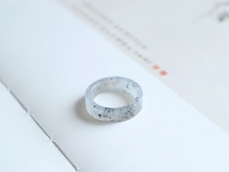 Blue and white seed material straight cut ring natural Hetian jade ring ring blue and white seed material beautiful artistic conception pure hand-carved - แหวนทั่วไป - วัสดุอื่นๆ 