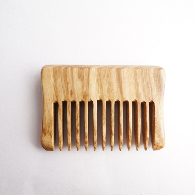 Wooden comb - อุปกรณ์แต่งหน้า/กระจก/หวี - ไม้ 