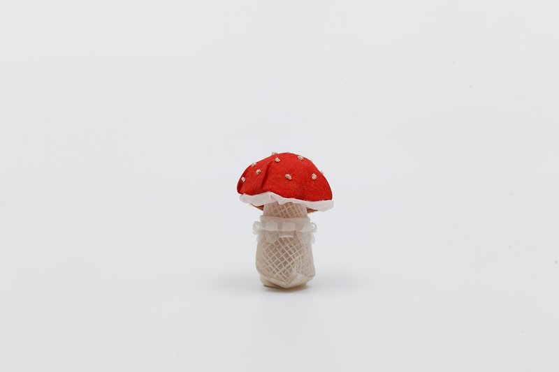 蘑菇 胸針 胸花 植物  手作 布藝 棉麻 設計 - 胸針 - 棉．麻 