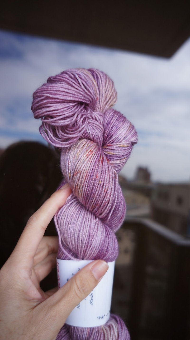 Hand dyed the line. Lavender is fragrant. 100% super washed Merino - Knitting, Embroidery, Felted Wool & Sewing - Wool 