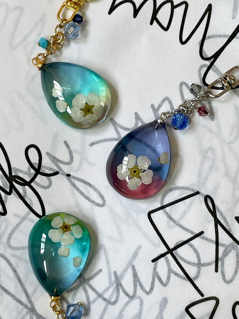 Forest Series - Sora の Shizuku Pearl Plum Preserved Flower Charm - ที่ห้อยกุญแจ - เรซิน สีน้ำเงิน