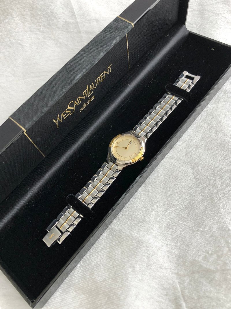 【 日本直送　名牌中古包 】Yves Saint Laurent 腕時計 シルバー YSL ステンレススチール クォーツ 4620-E66661Y pw6bed - 女錶 - 不鏽鋼 銀色