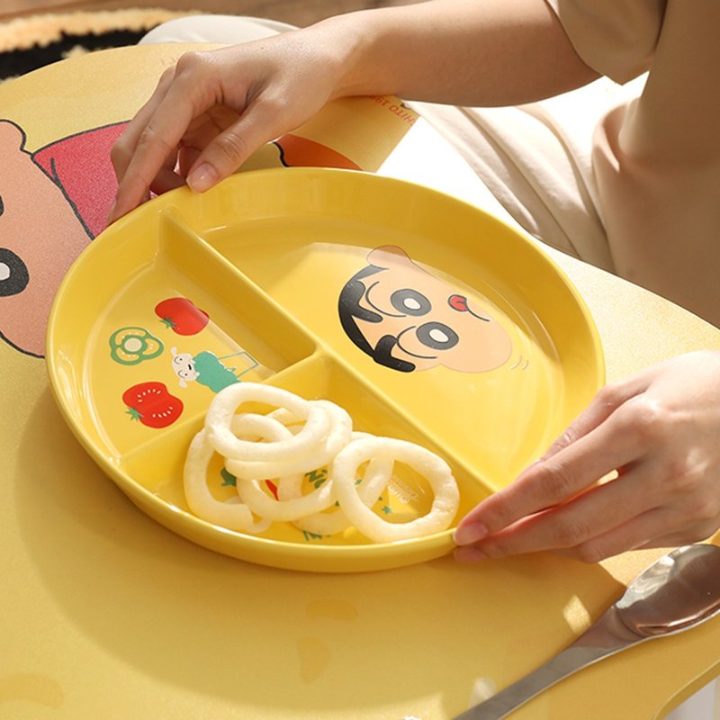 My Plate Crayon Shin-Chan Ceramic Separating Plate-Healthy Eating 211 Plate Plate Cutlery - จานและถาด - เครื่องลายคราม หลากหลายสี