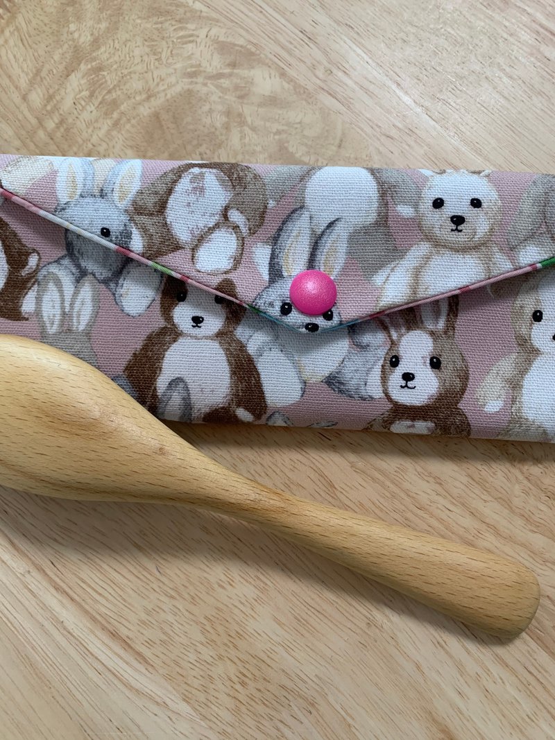 Wenqingfeng environmentally friendly pure cotton chopstick bag, love rabbit tenderness powder, Japanese trendy storage handmade tableware bag - กล่องเก็บของ - ผ้าฝ้าย/ผ้าลินิน สึชมพู