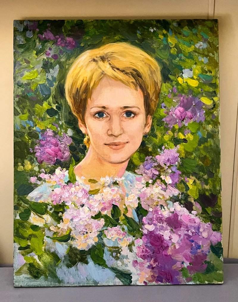 这个女孩正在用油画画一幅艺术家的原画 - 海報/掛畫/掛布 - 其他材質 藍色
