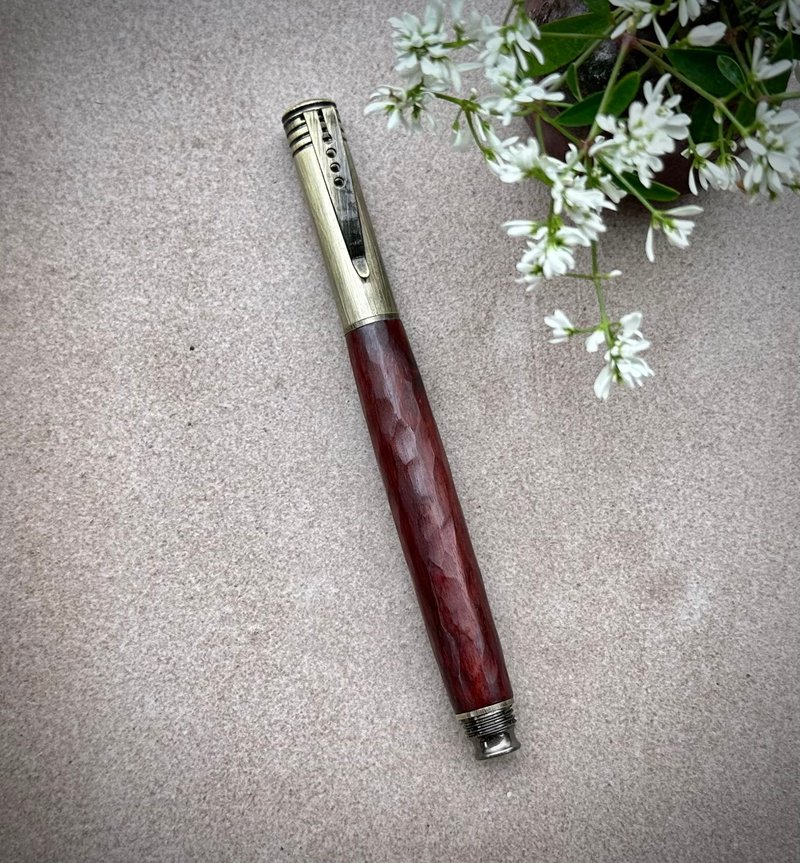 Blood Sandalwood (Zambian Rosewood) Hammereye Fountain Pen - ปากกาหมึกซึม - ไม้ 