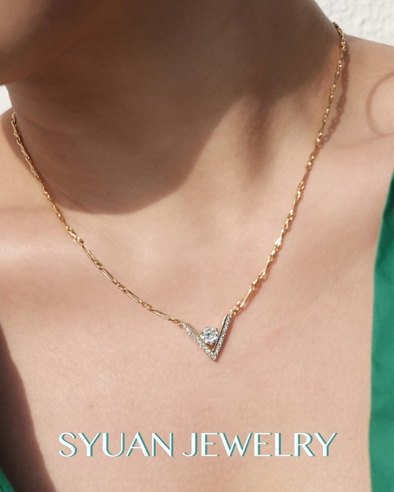 SYUAN JEWELRY | Soar - 18K plated handmade chain V-shaped Stone necklace - สร้อยคอ - โลหะ 