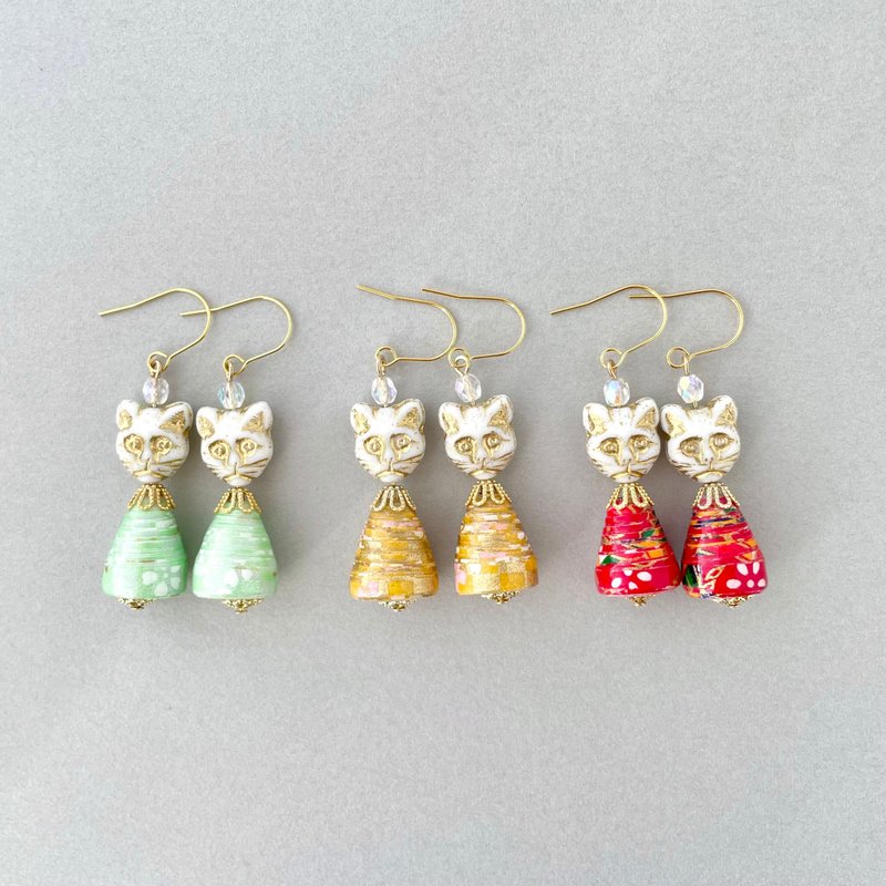 春の福々猫祭りピアス/イヤリング　セット　軽い和紙のアクセサリー - 耳環/耳夾/耳骨夾 - 紙 紅色