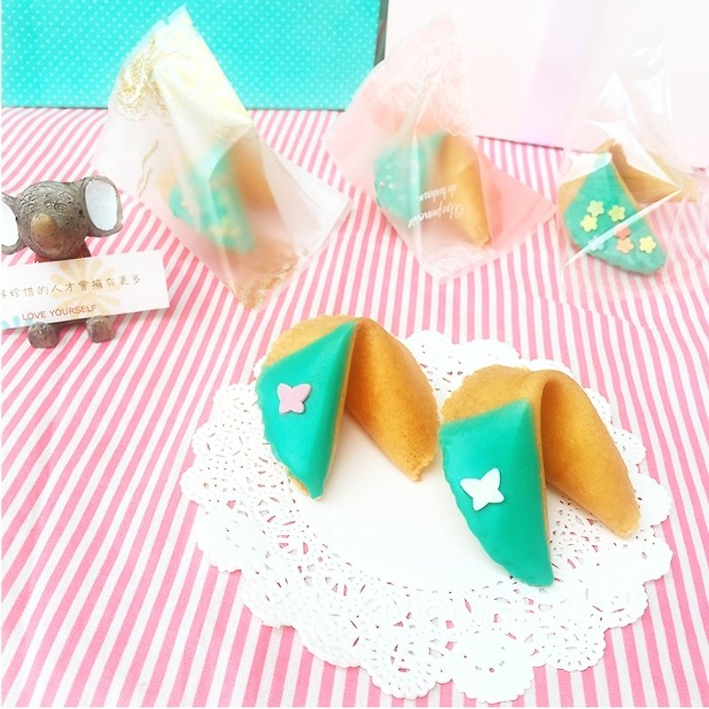 Wedding small objects custom lucky cake twice into the table ceremony ceremony TIFFANY butterfly love chocolate flavor own design exclusive signature name FORTUNE COOKIES - Handmade Cookies - Fresh Ingredients Blue