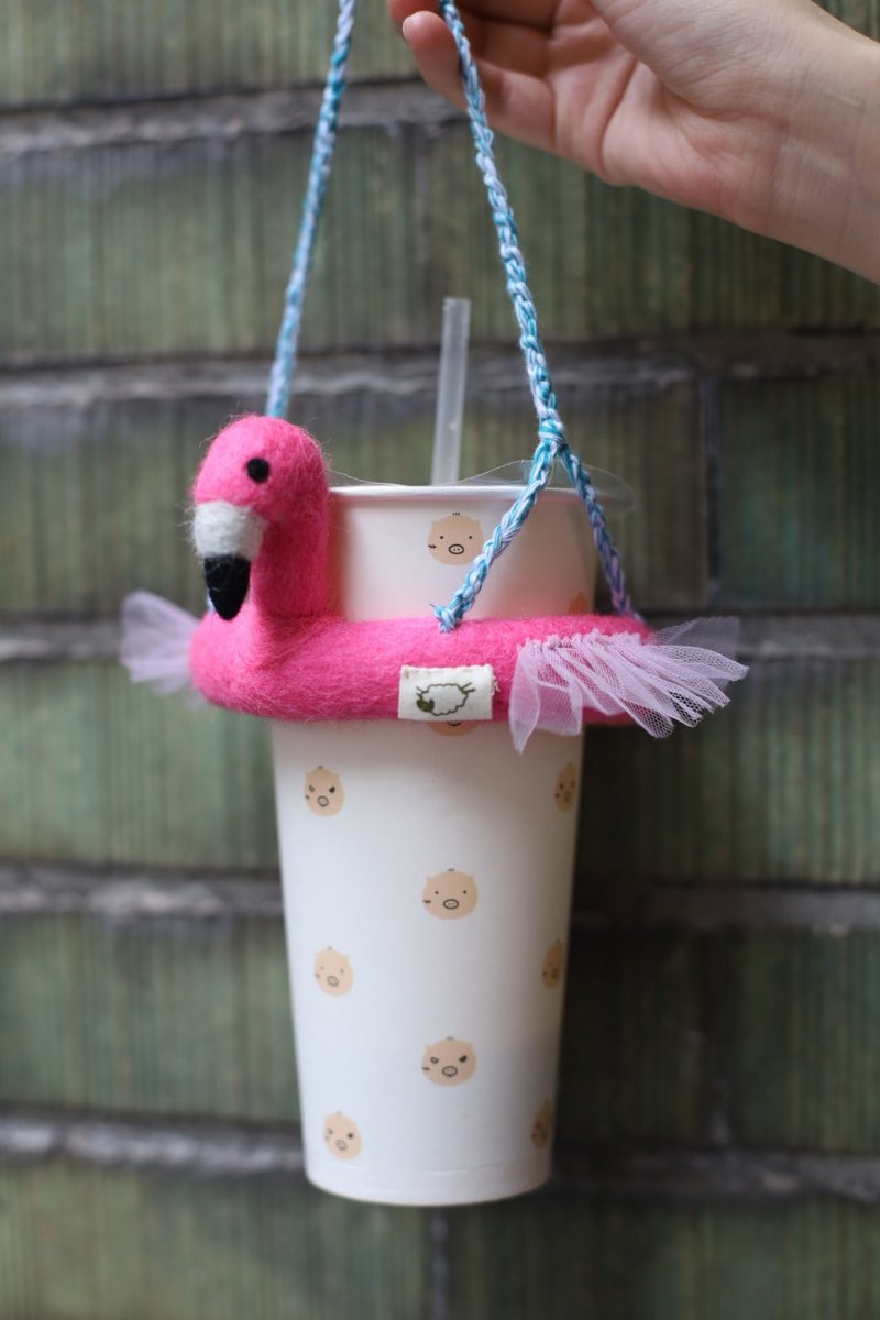 Wool out of sheep mountain wool felt ballet flamingo flamenco drink bag cup cover - Beverage Holders & Bags - Wool Pink