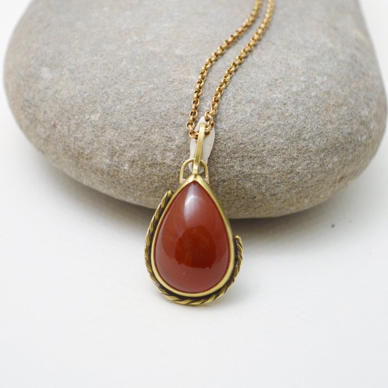 Section‧Carnelian‧Brass Chain Necklace - สร้อยคอ - ทองแดงทองเหลือง สีแดง