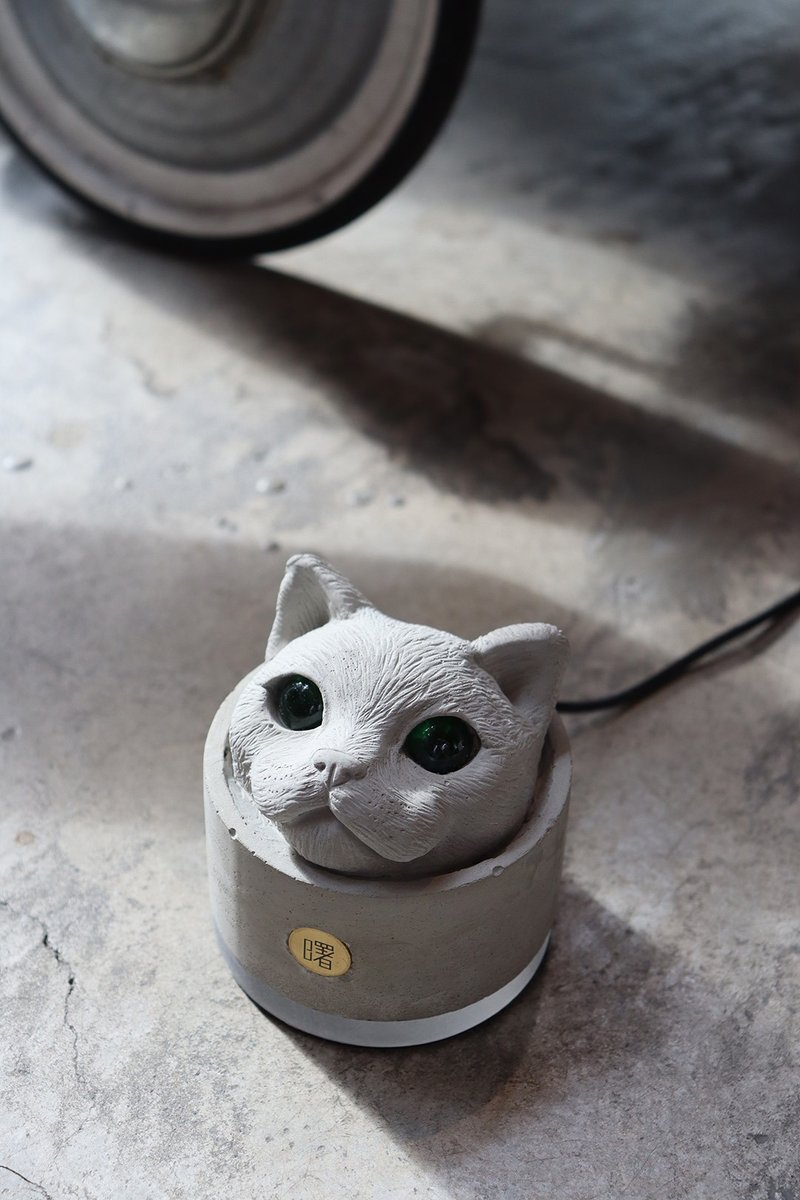 Akebono MUSE Touch Water Pipe Cat Luminous Desk Lamp LED Light Decoration Furry Cat - Lighting - Cement Gray