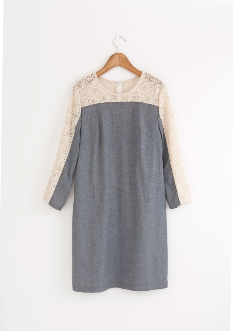 i'm lace stitching denim dress - ชุดเดรส - ผ้าฝ้าย/ผ้าลินิน 