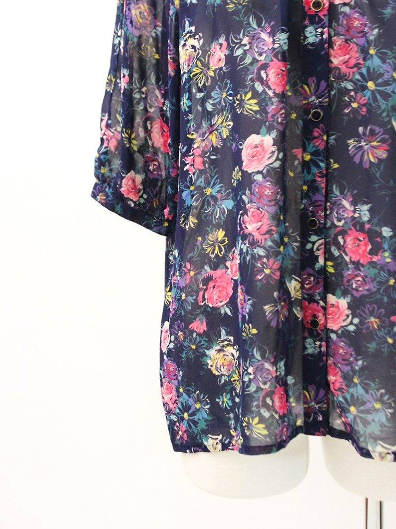 復古日本製典雅花朵碎花深藍色短袖古著襯衫 Vintage Blouse - 女襯衫 - 聚酯纖維 藍色