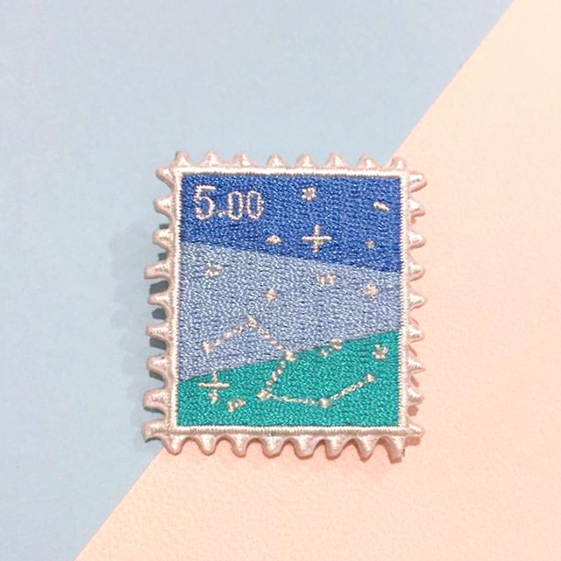 Dog clip star/original embroidery pin/stamp starry sky - เข็มกลัด - งานปัก 