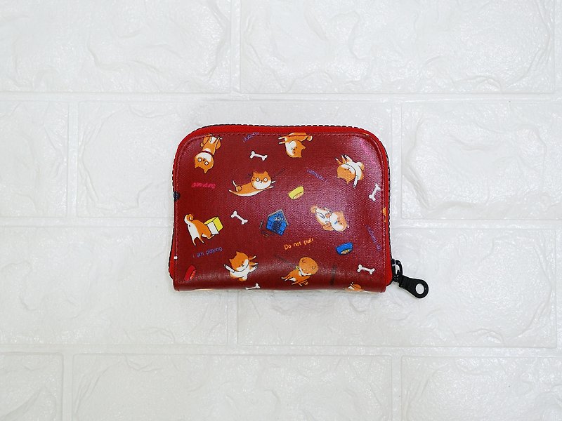 Play cloth hand made. Funny Shiba Inu (Red) tarpaulin short clip wallet purse coin purse - กระเป๋าสตางค์ - วัสดุกันนำ้ สีแดง