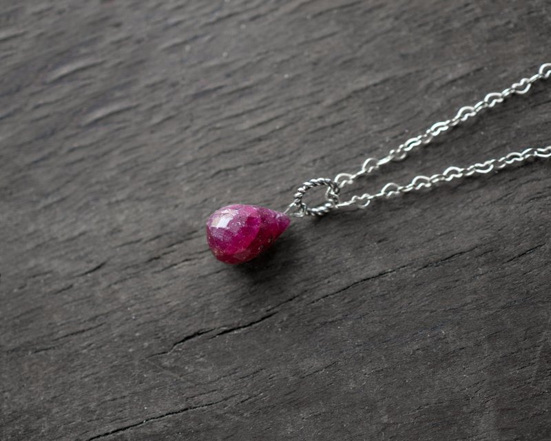 Ruby Teardrop Necklace, 925 Silver, Aries Gem, Leo Crystal, Mother Day Gift - 項鍊 - 寶石 紅色