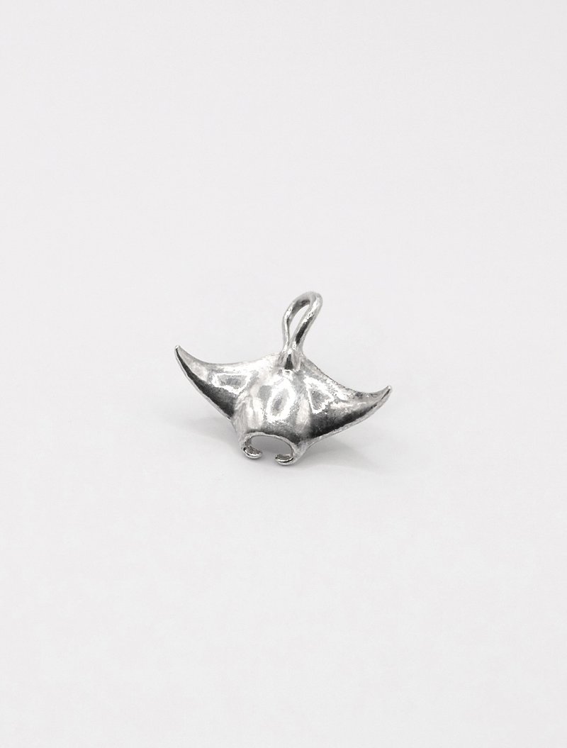Manta Ray ghost manta ray/ pendant (925 sterling silver) - สร้อยคอ - เงินแท้ สีเงิน