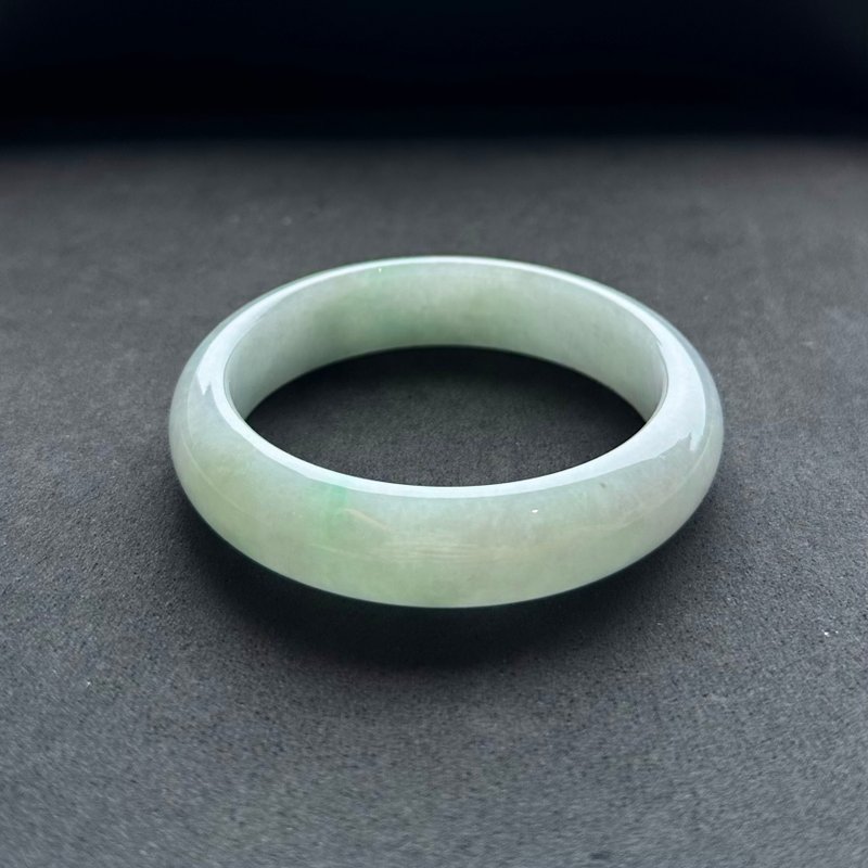 Natural A-grade jadeite bracelet with light green floating gold filigree green ring/Ping An thick makeup bracelet 54.6 ring mouth - สร้อยข้อมือ - หยก สีเขียว