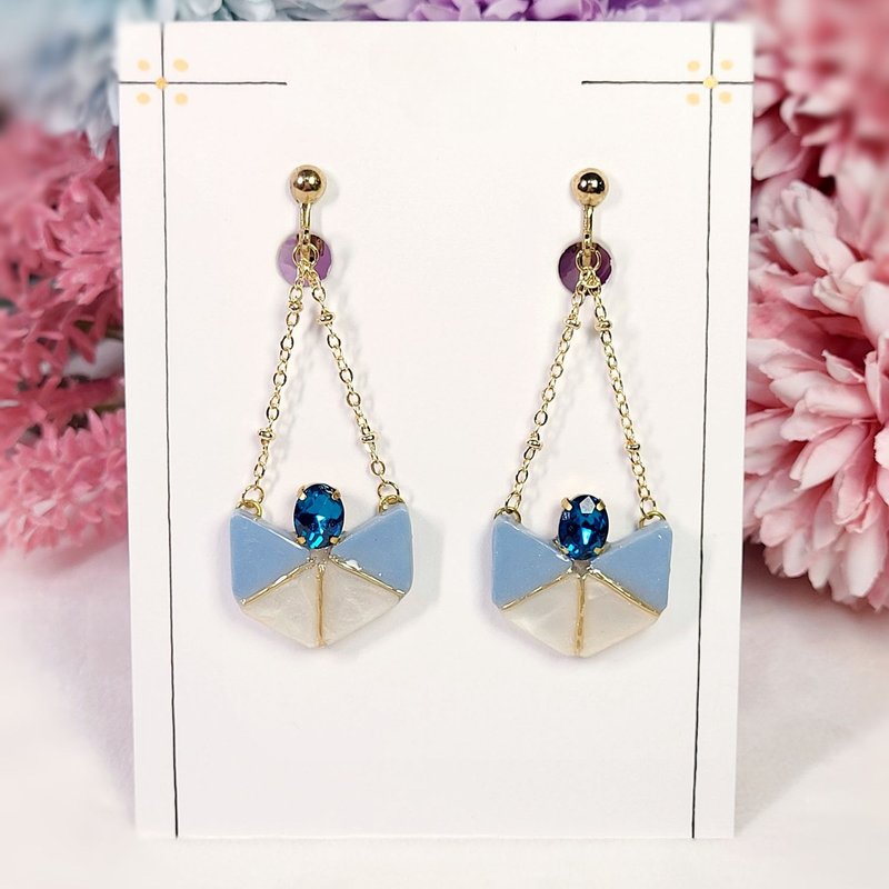 Geometric fashionable unique gold edge peacock blue diamond earrings/ Clip-On - ต่างหู - เรซิน สีน้ำเงิน