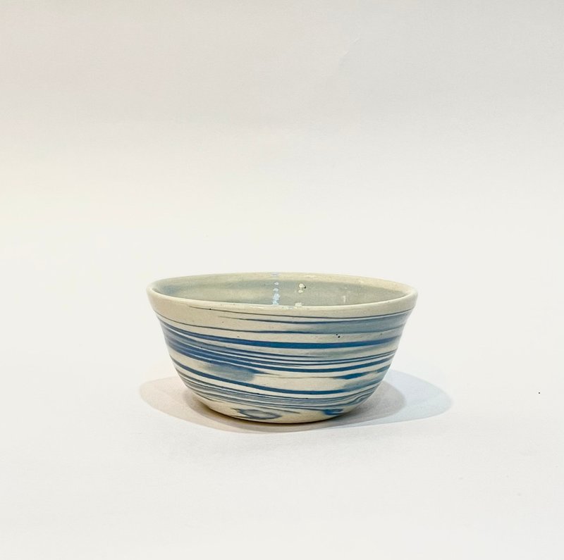 【物喜工作室】絞胎藍小碗 - 花瓶/花器 - 陶 藍色