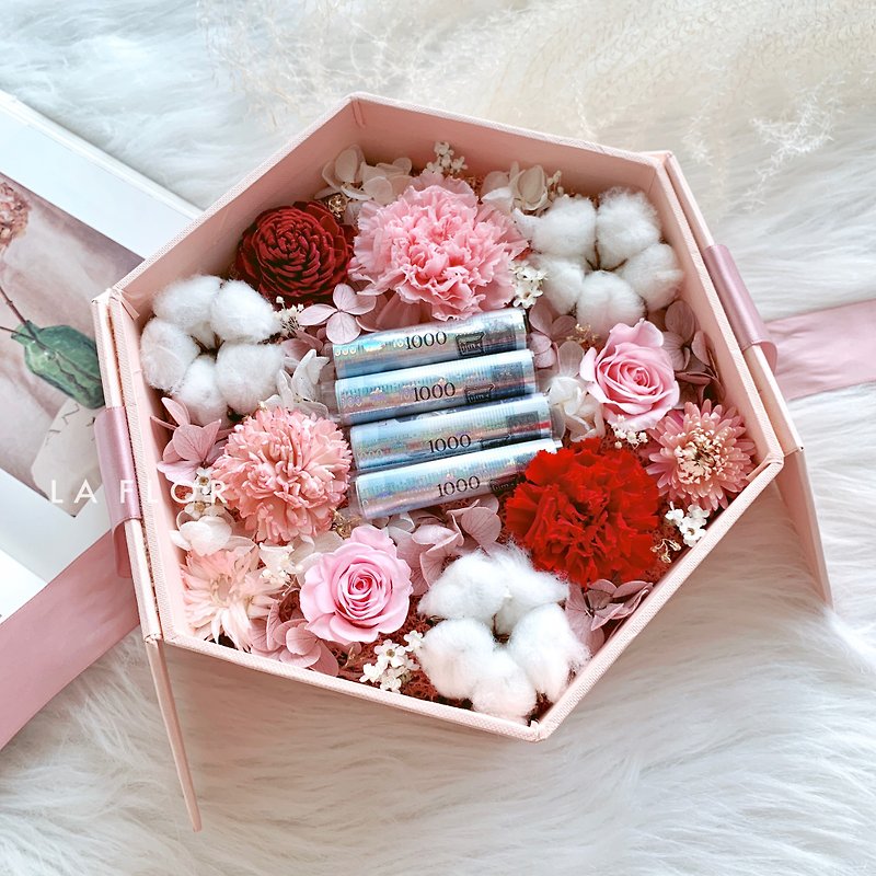 Flower Box - Dried Flowers & Bouquets - Plants & Flowers Pink