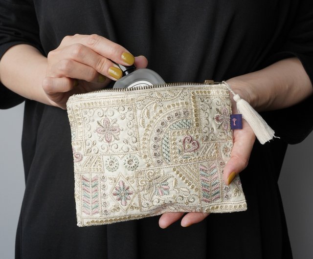 インド刺繍生地　ほわほわポーチ インド刺繍生地 ほわほわポーチ インド刺繍生地ほわほわポーチ