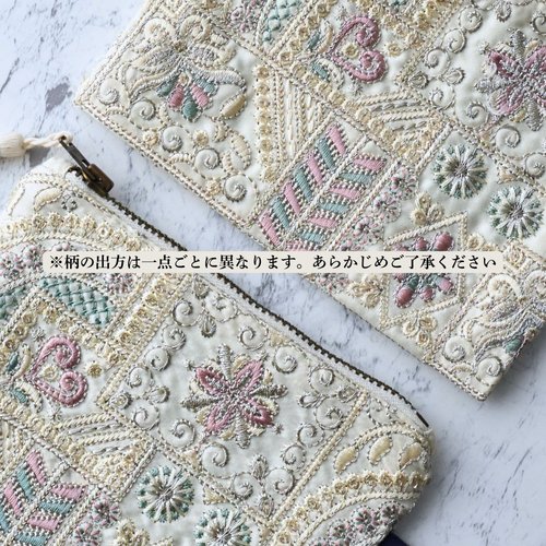 インド刺繍生地　ポーチ インド刺繍生地のフラットポーチ ホワイト - ショップ KEYS