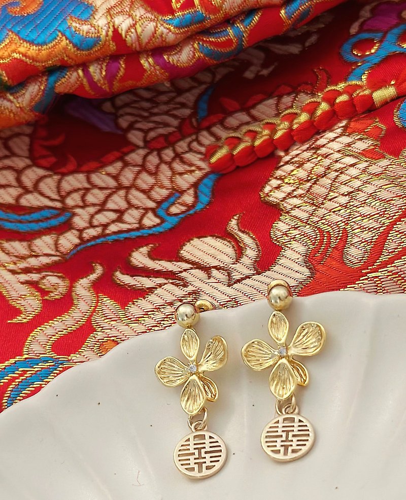 Chinese Bridal Tea Ceremony Wedding Earrings - ต่างหู - โลหะ สีทอง