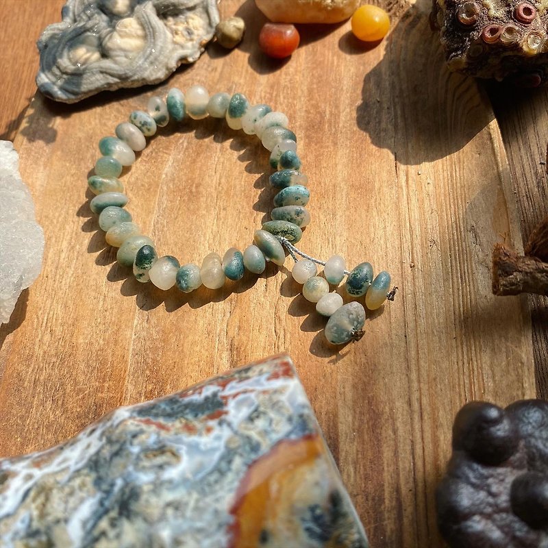 【Lost and find】Rare natural stone Gobi agate grass flower bracelet GB04 Gobi Stone - Bracelets - Gemstone Green