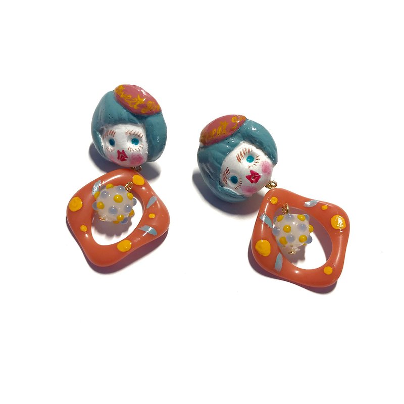 Summer sensation wave point contrast color gentle doll ear clip earrings - Earrings & Clip-ons - Resin Multicolor