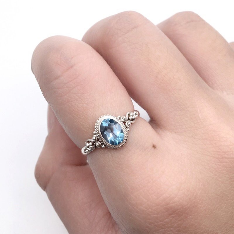 藍托帕石925純銀雅緻設計戒指 尼泊爾手工鑲嵌製作 - 戒指 - 寶石 藍色