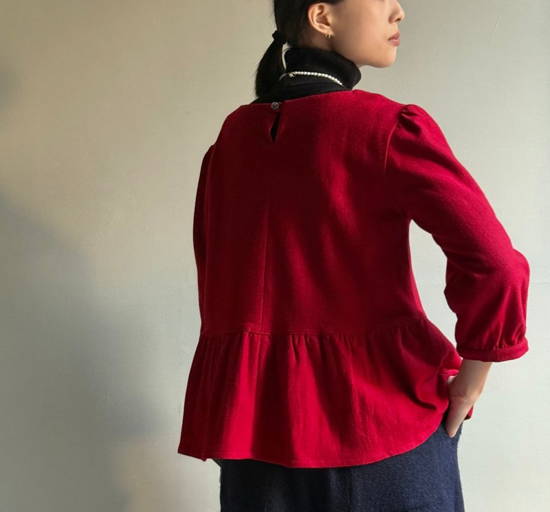 森之盛宴/元氣紅輕毛料荷葉下擺圓領七分袖上衣WOOL只有一件 - 女上衣/長袖上衣 - 羊毛 紅色
