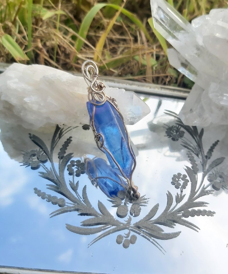 Blue Aqua Crystal Sterling Silver Pendant - สร้อยคอ - เงินแท้ สีน้ำเงิน