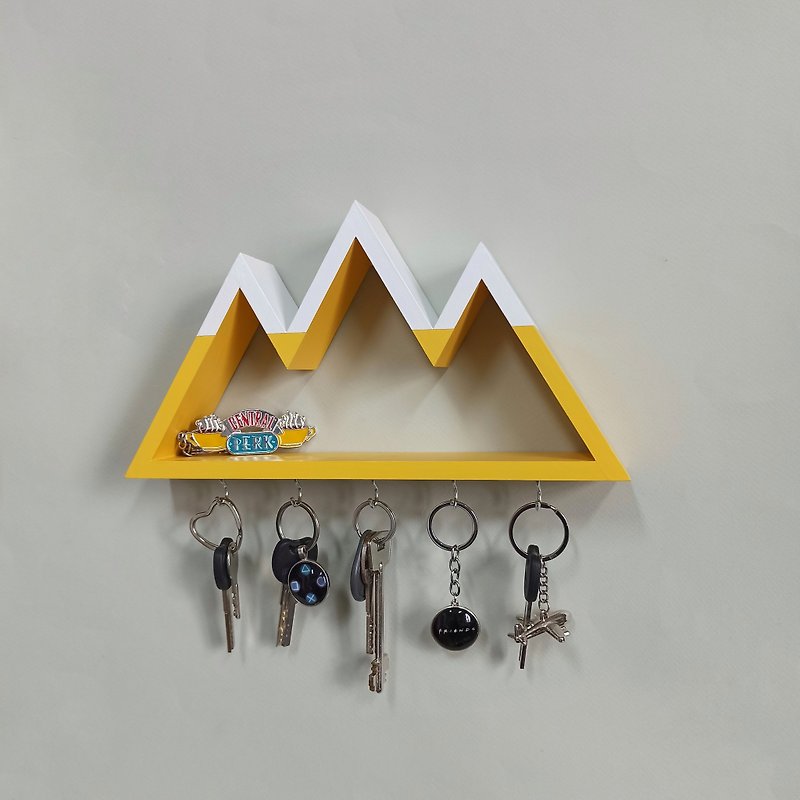 Wooden wall key holder with shelf  Mountains (with white tops) - 掛衣架/衣帽架/掛勾 - 木頭 