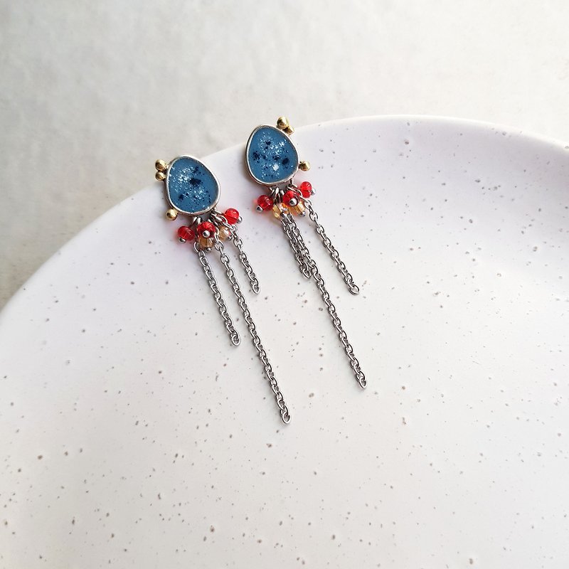 Long enamel earrings with glass beads and chains, 12 colors - 耳環/耳夾 - 琺瑯 藍色