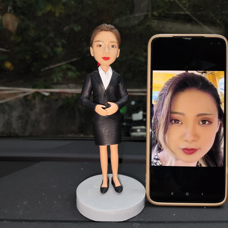custom Car Dashboard Decoration personalized portrait figurine statue gift Shop lifextyle
