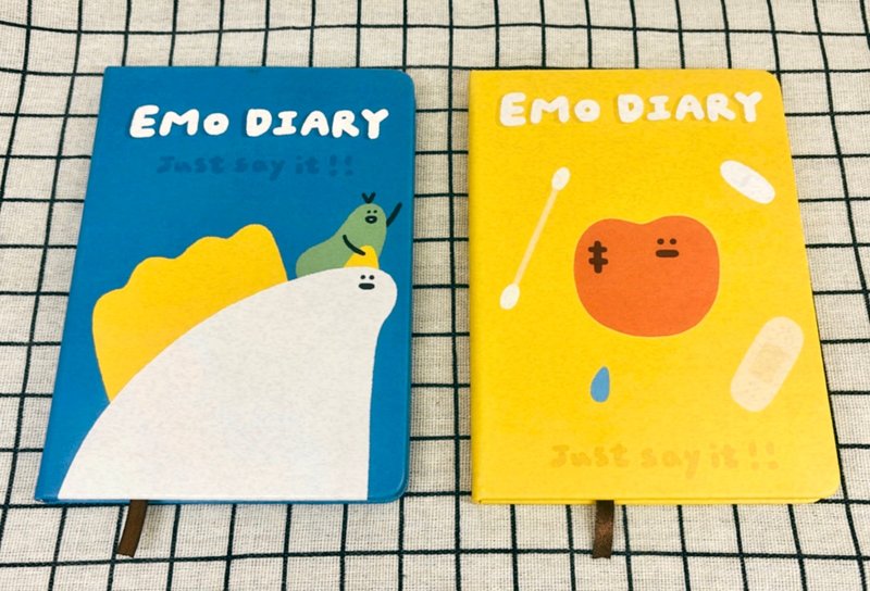 EMO diary textured hard cover notebook - สมุดบันทึก/สมุดปฏิทิน - กระดาษ 