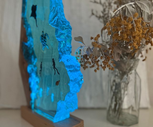 Resin Light Ocean Handmade Resin Ornament / Epoxy Resin Crafts / Sea World  Gift - Shop UNIVERS Lighting - Pinkoi
